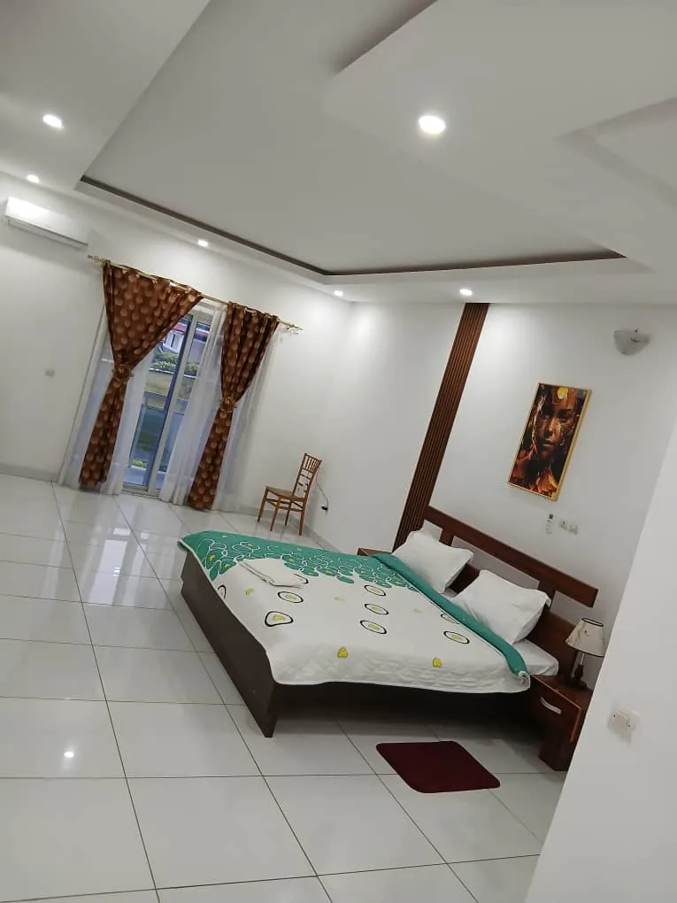 Chambre blanche, Dabou