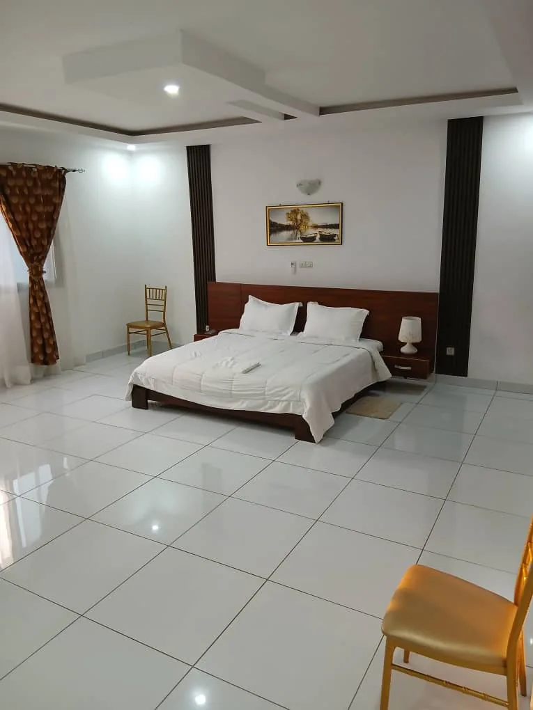 Chambre blanche, Dabou
